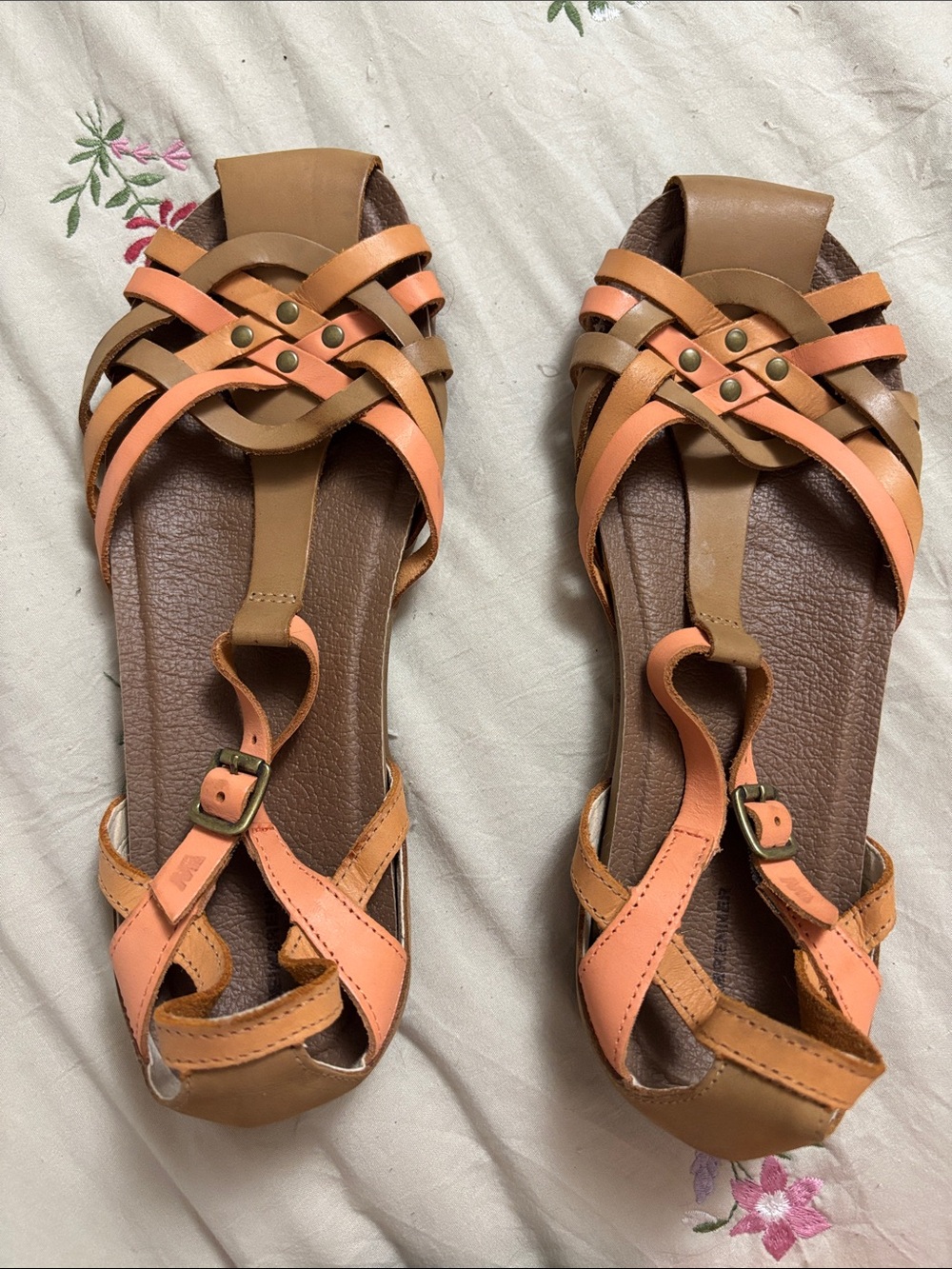 Women’s Two-Tone Tan and Peach Strappy Leather Sandals